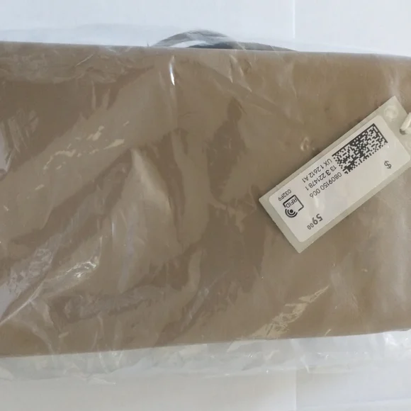 COS Leather Crossbody Bag - Picture 7 of 11